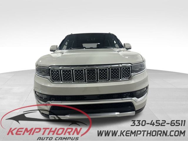 2022 Jeep Grand Wagoneer Series III's photo
