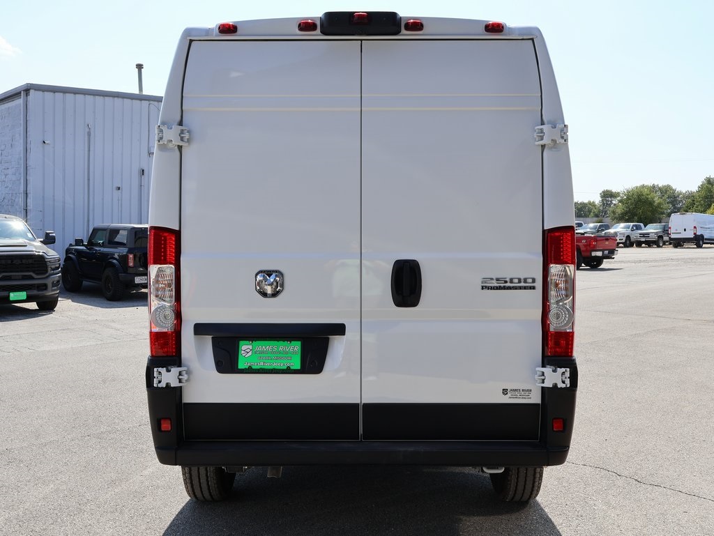 2025 Ram ProMaster 2500 photo 3