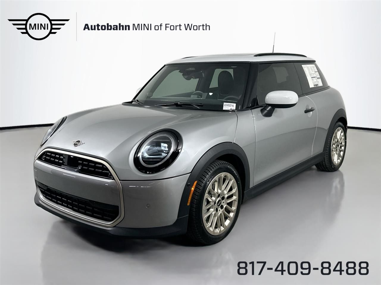 2025 MINI Hardtop 2 Door Base's photo