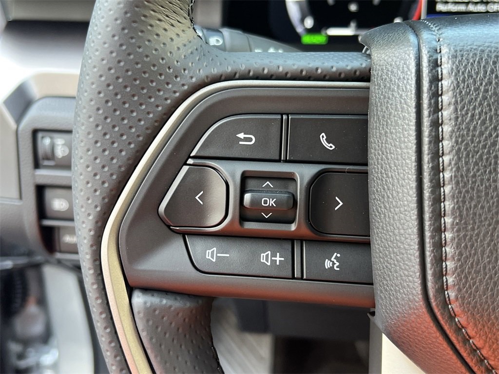 2025 Toyota 4Runner photo 24