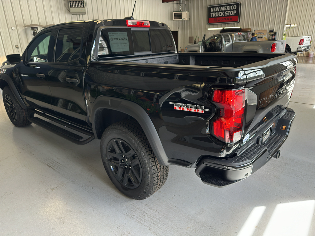 2025 Chevrolet Colorado Trail Boss photo 6