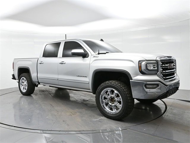 2016 GMC Sierra SLT's photo
