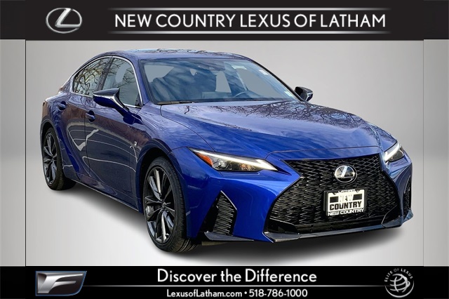 2023 Lexus IS Base's photo