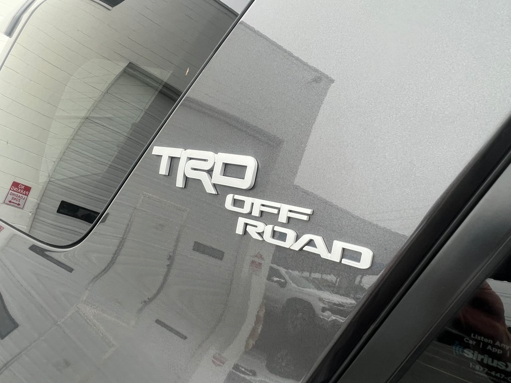 2023 Toyota 4Runner TRD Off-Road Premium photo 3
