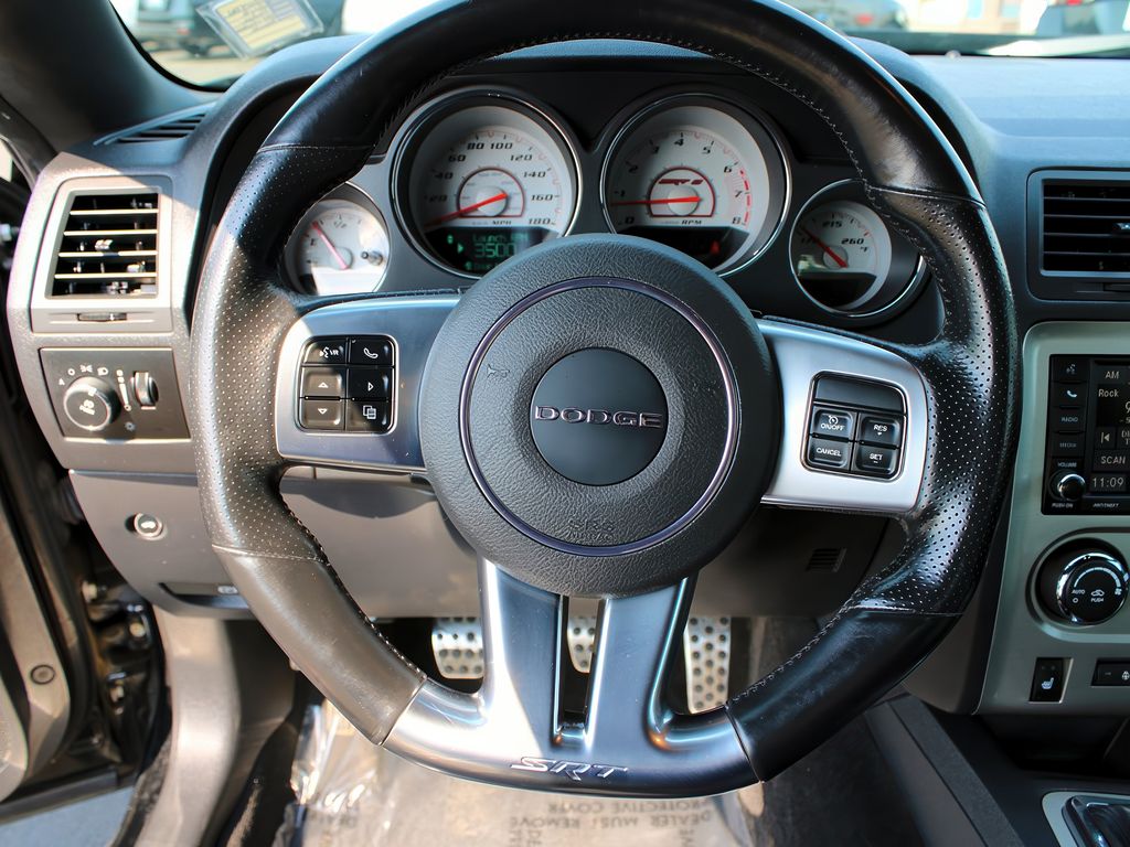 2013 Dodge Challenger SRT8 photo 15