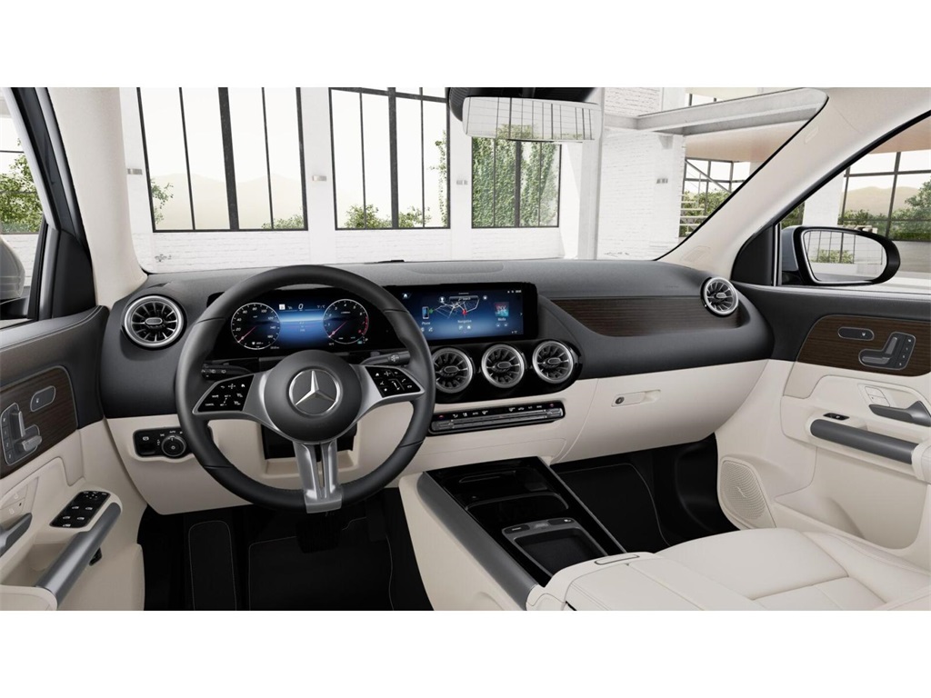 2026 Mercedes Benz GLA 250 4MATIC photo 3