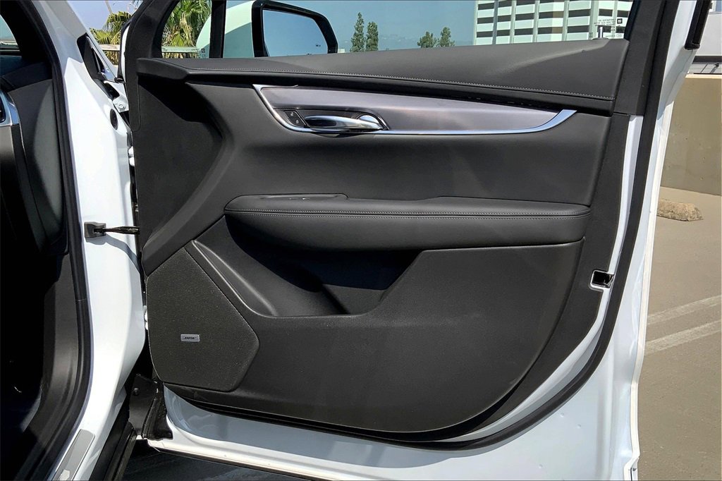 2025 Cadillac XT6 Luxury photo 29