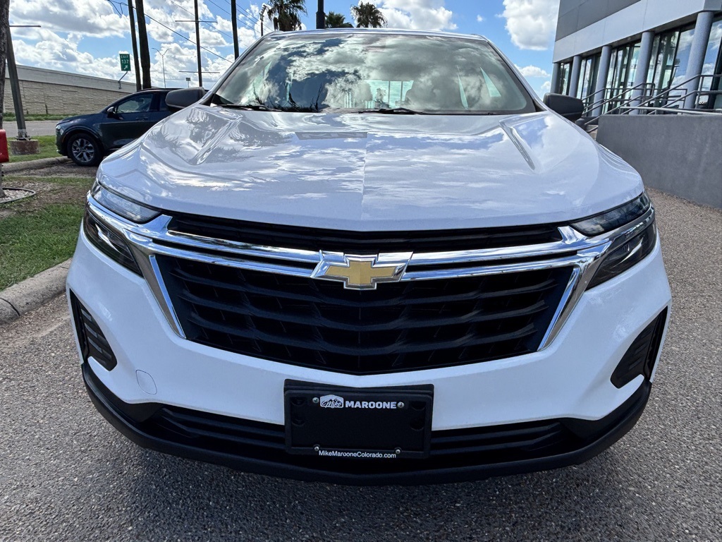 2023 Chevrolet Equinox LS photo 2