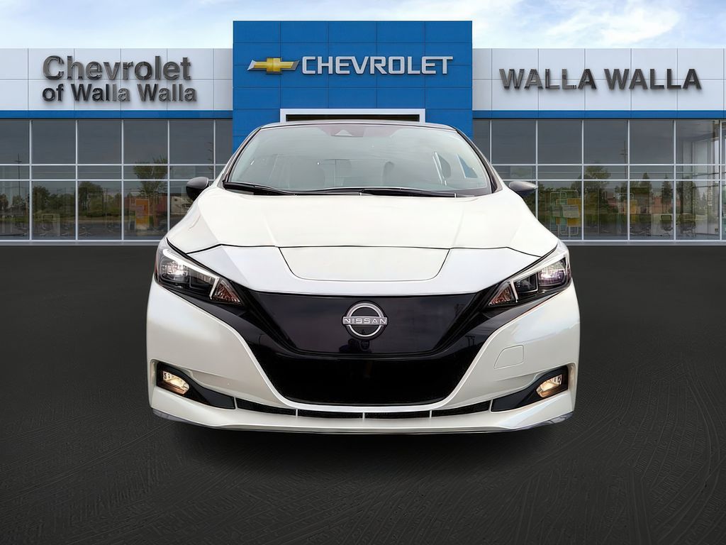 2025 Nissan Leaf SV Plus photo 2