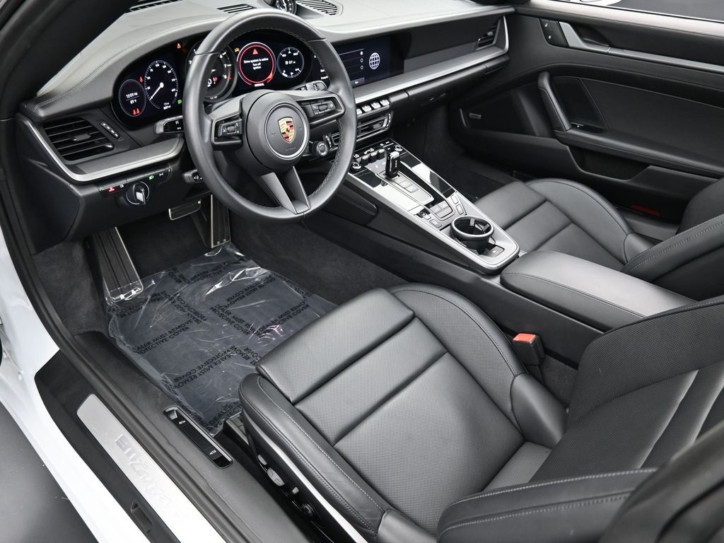 2022 Porsche 911 Targa 4 photo 3