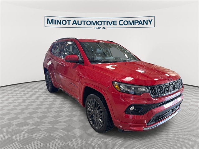 2023 Jeep Compass Limited photo 2