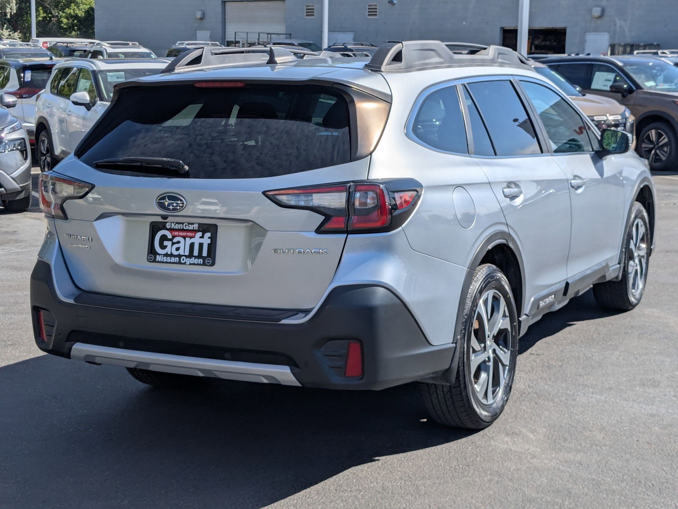 2021 Subaru Outback Limited photo 2