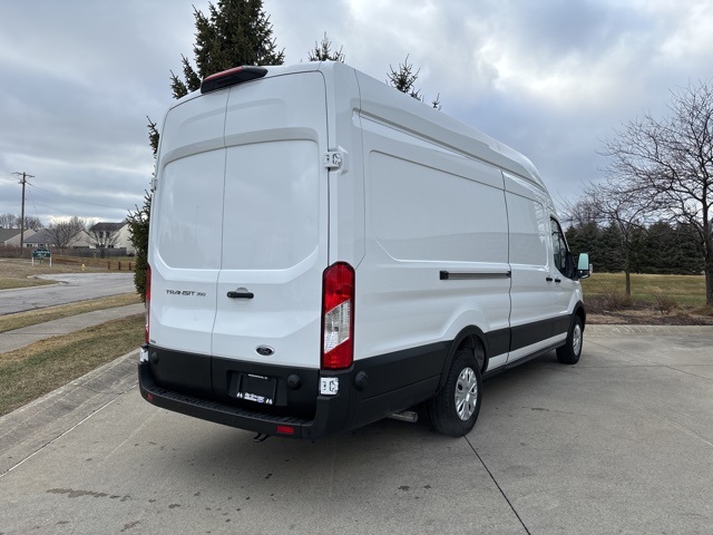 2024 Ford Transit Cargo Van photo 4