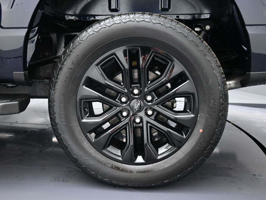 2025 Ford F-150 Lariat photo 31