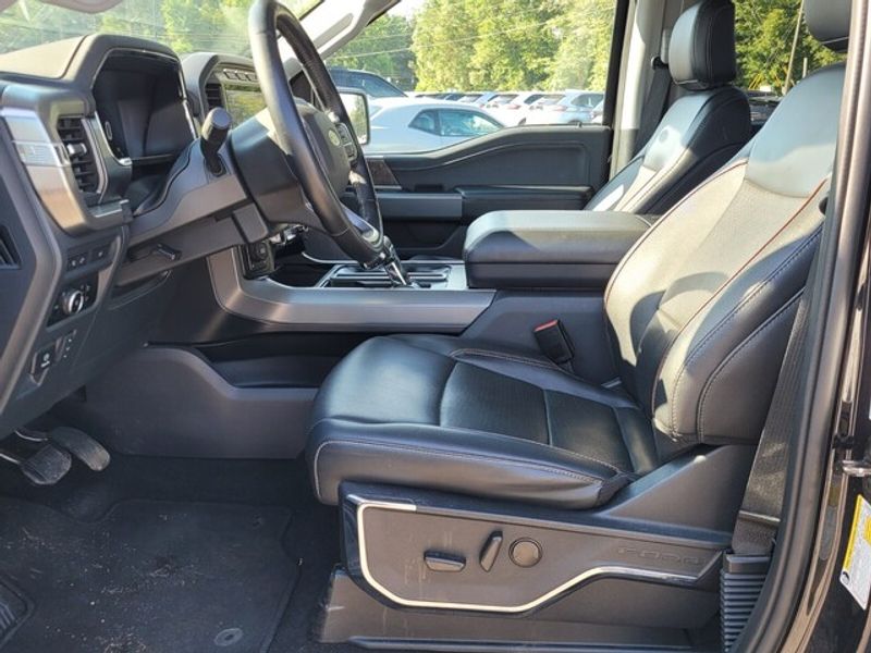 2023 Ford F-150 Lariat photo 5