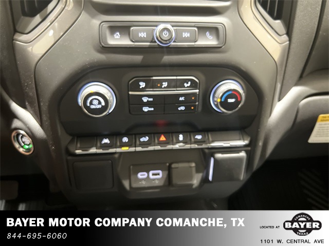 2025 Chevrolet Silverado 1500 Custom photo 16