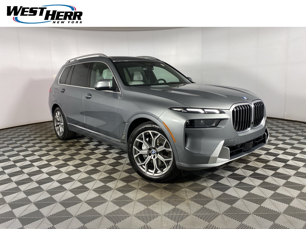 2026 BMW X7 40i's photo