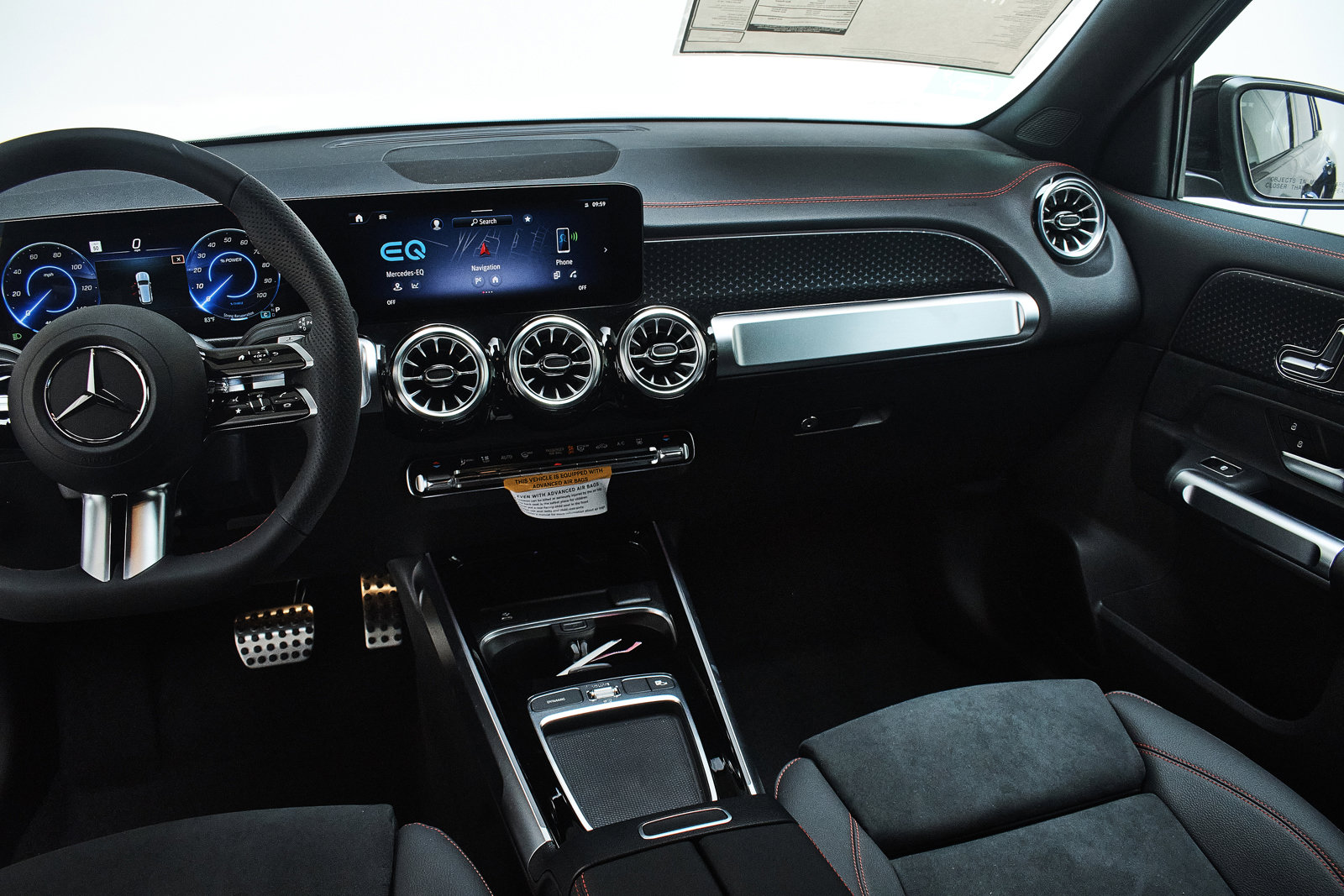2024 Mercedes Benz EQB 300 4MATIC photo 18