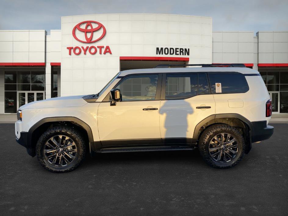 2025 Toyota Land Cruiser Base photo 2
