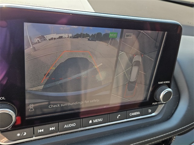 2021 Nissan Rogue SV photo 16