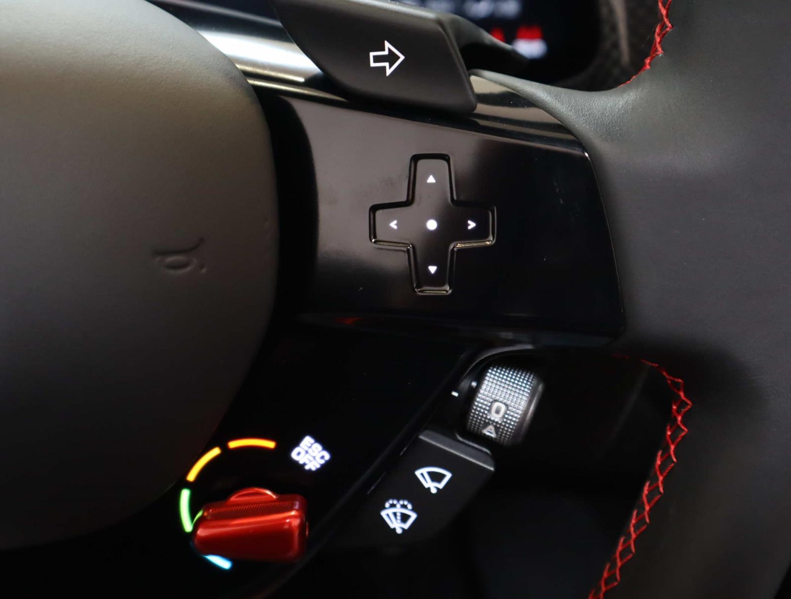 2025 Ferrari Roma Spider photo 28