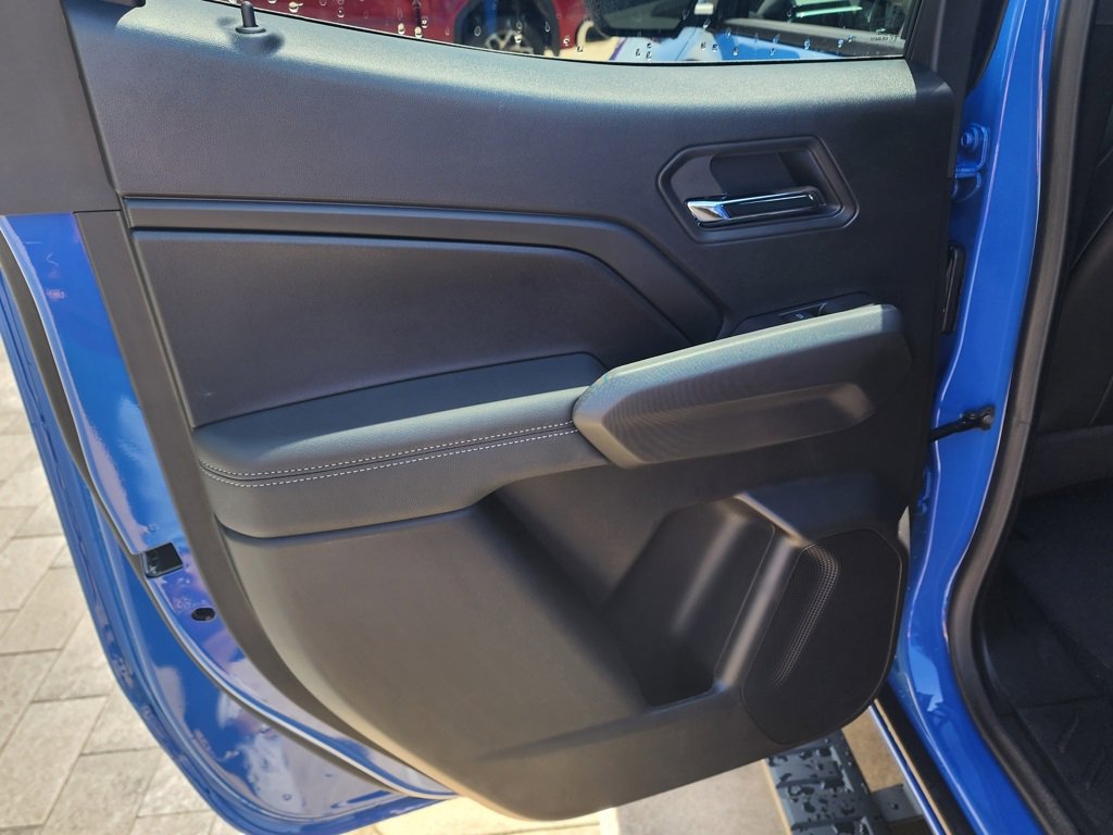 2025 Gmc Canyon Elevation photo 39