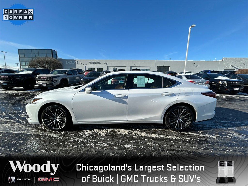 2025 LEXUS ES - Image 4