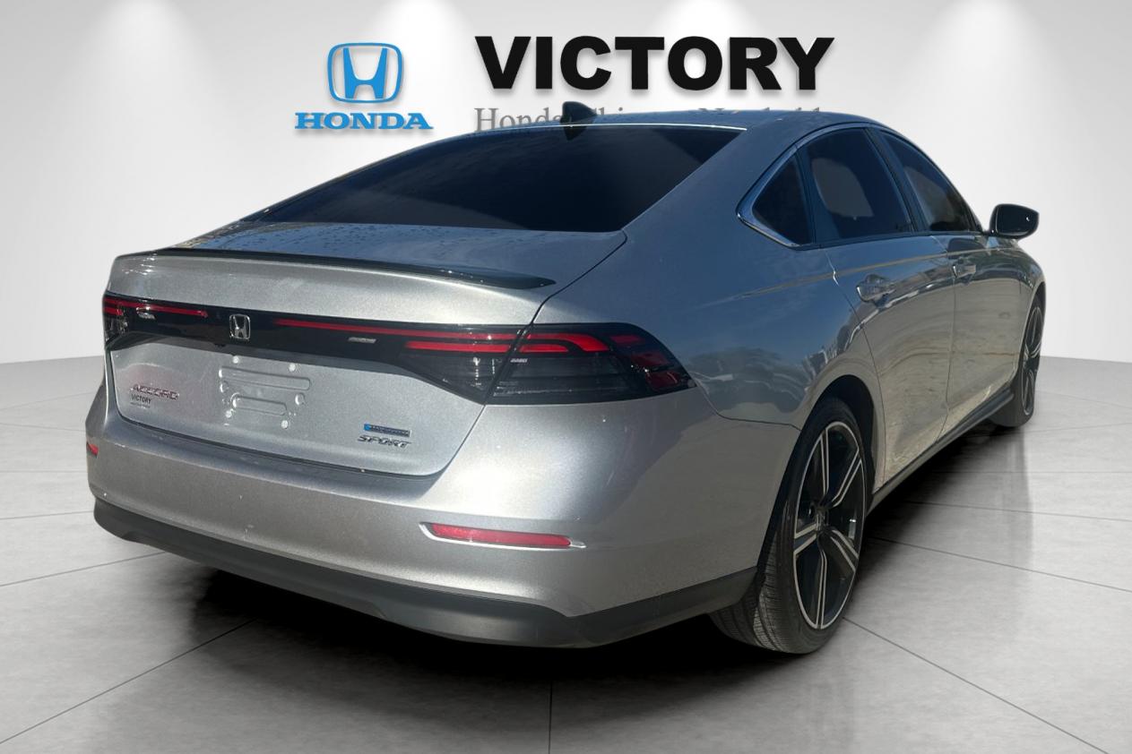 2024 Honda Accord Hybrid Sport photo 3
