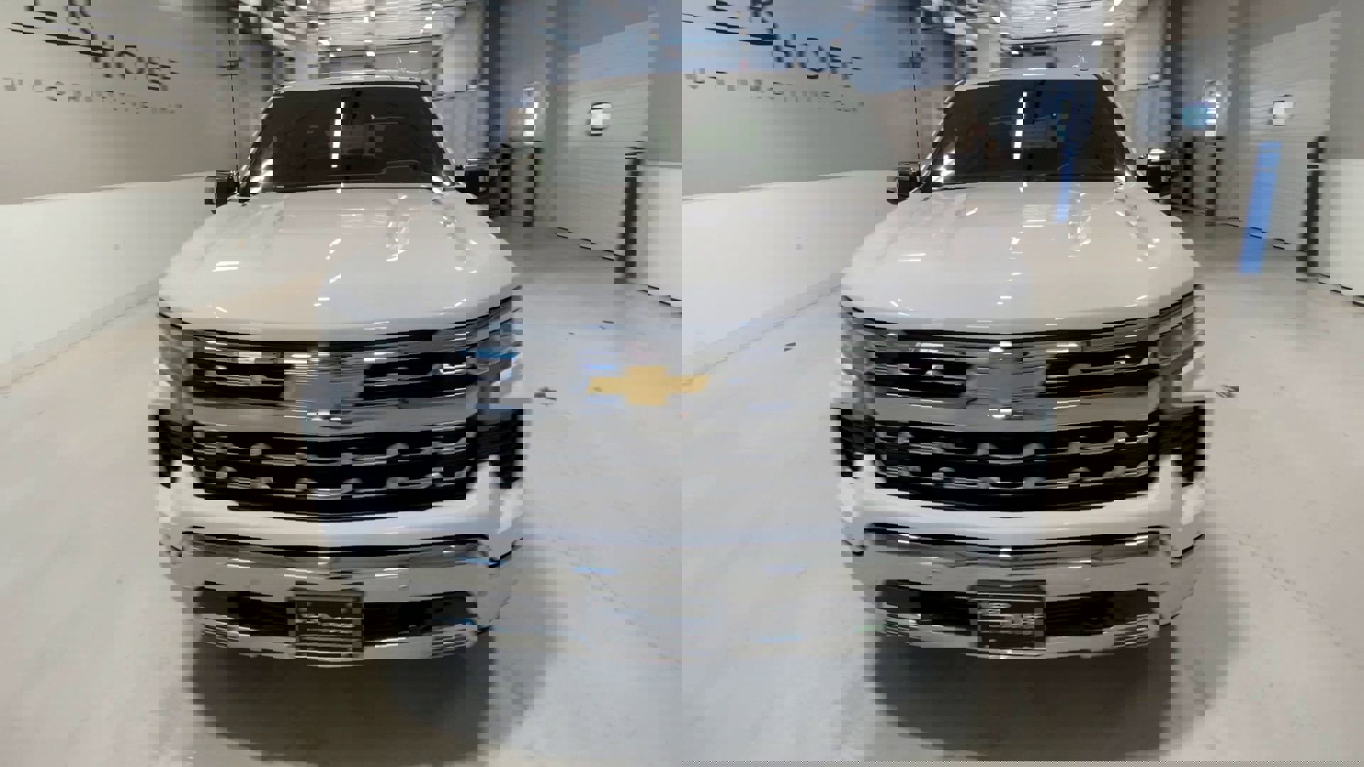 2026 Chevrolet Silverado 1500 LTZ photo 3