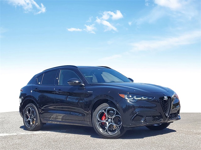 2025 Alfa Romeo Stelvio