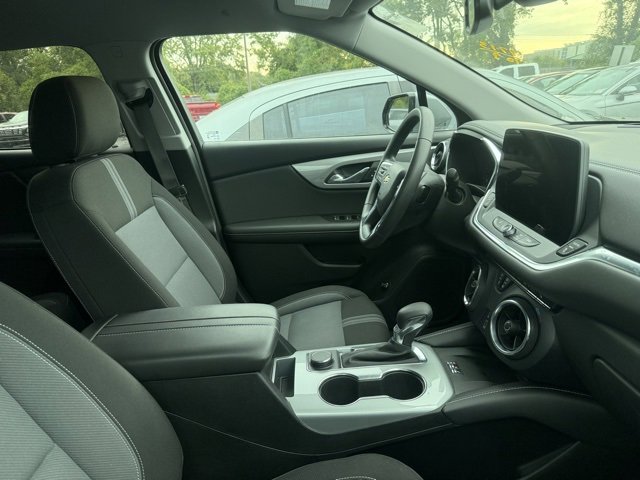 2023 Chevrolet Blazer 2LT photo 3