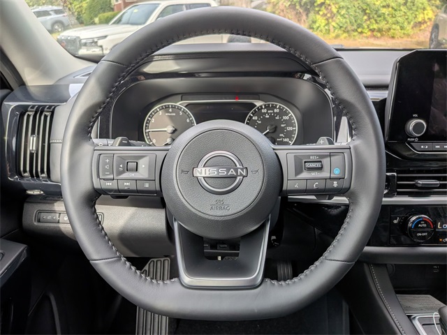 2025 Nissan Pathfinder SV photo 10