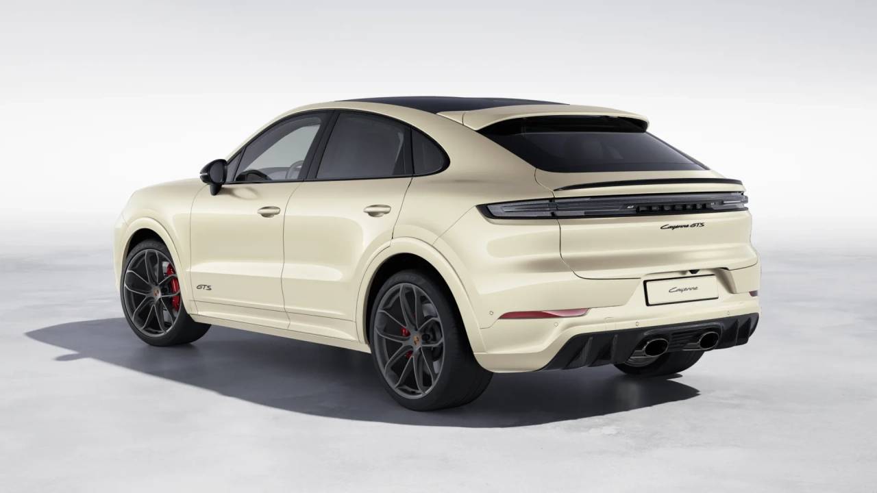 2026 Porsche Cayenne GTS Coupe photo 3