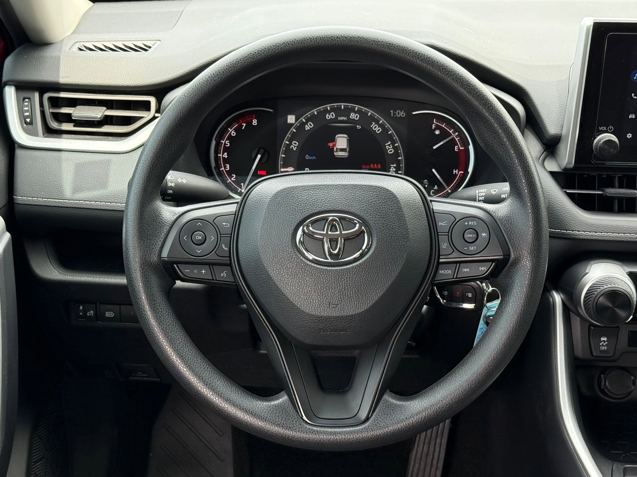 2025 Toyota RAV4 LE photo 14