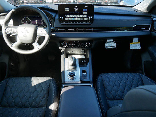 2025 Mitsubishi Outlander PHEV SEL photo 7