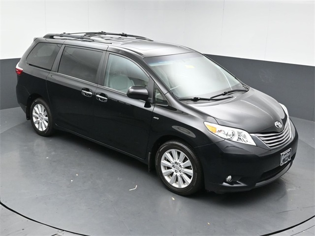 2017 TOYOTA SIENNA - Image 42