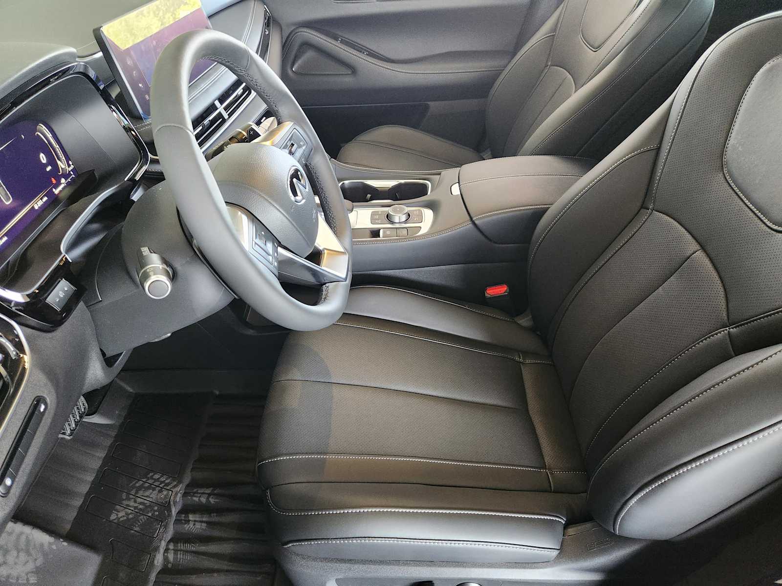 2026 Infiniti QX60 Pure photo 7