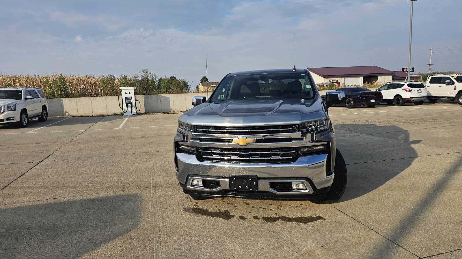 2020 Chevrolet Silverado 1500 LTZ photo 2
