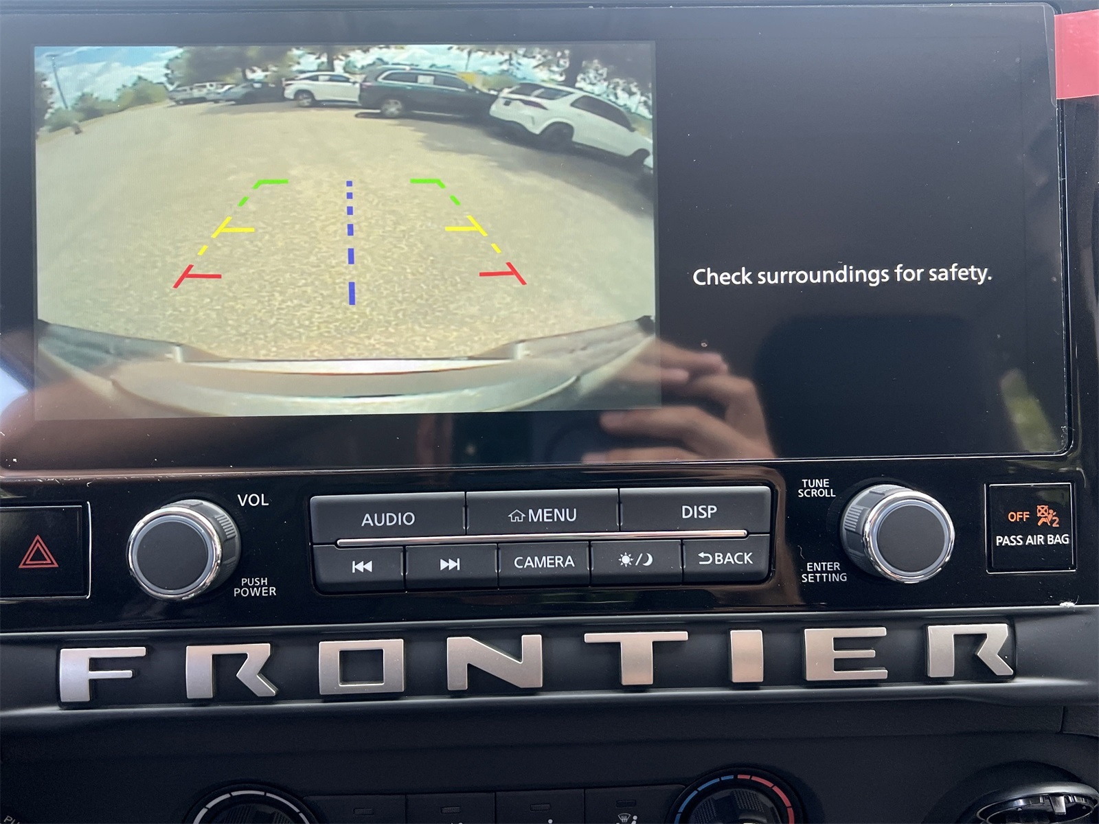 2025 Nissan Frontier SV photo 4