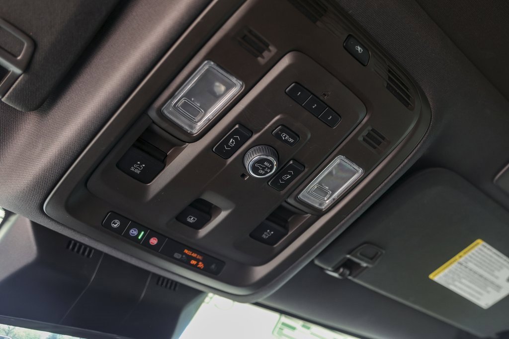 2023 Cadillac Escalade ESV Sport photo 18