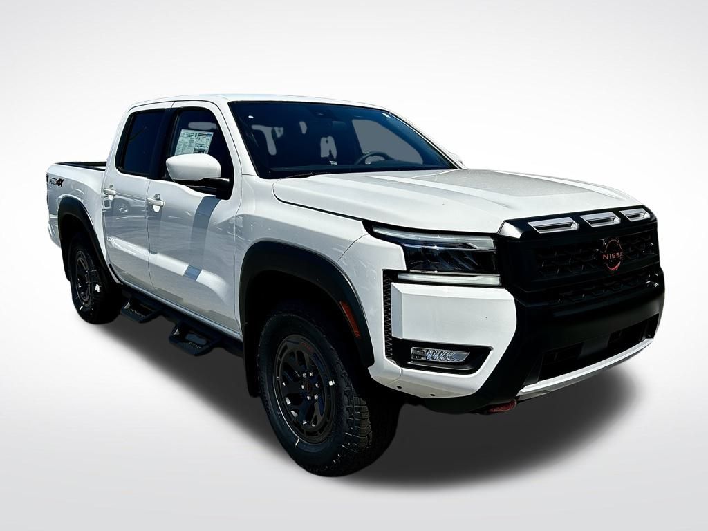 2025 Nissan Frontier PRO-4X photo 2