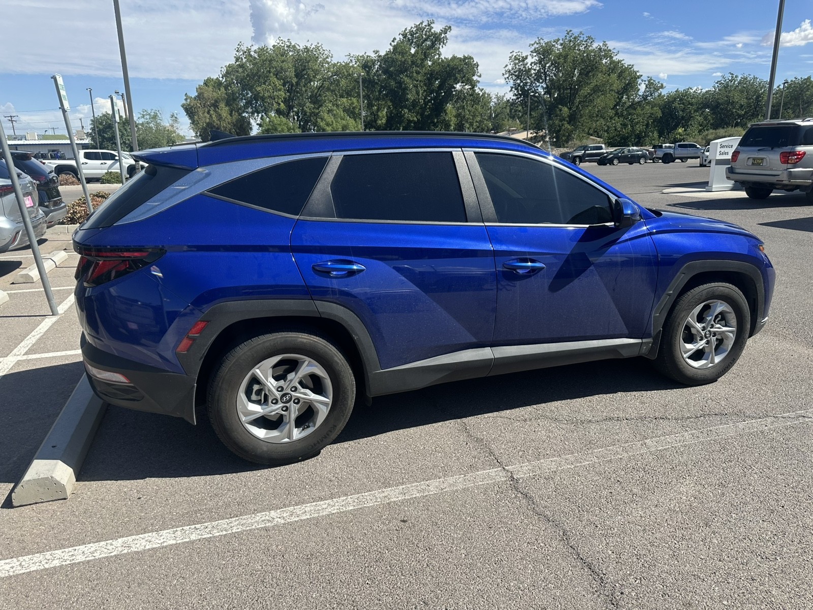 Used 2024 Blue Hyundai SEL image 8