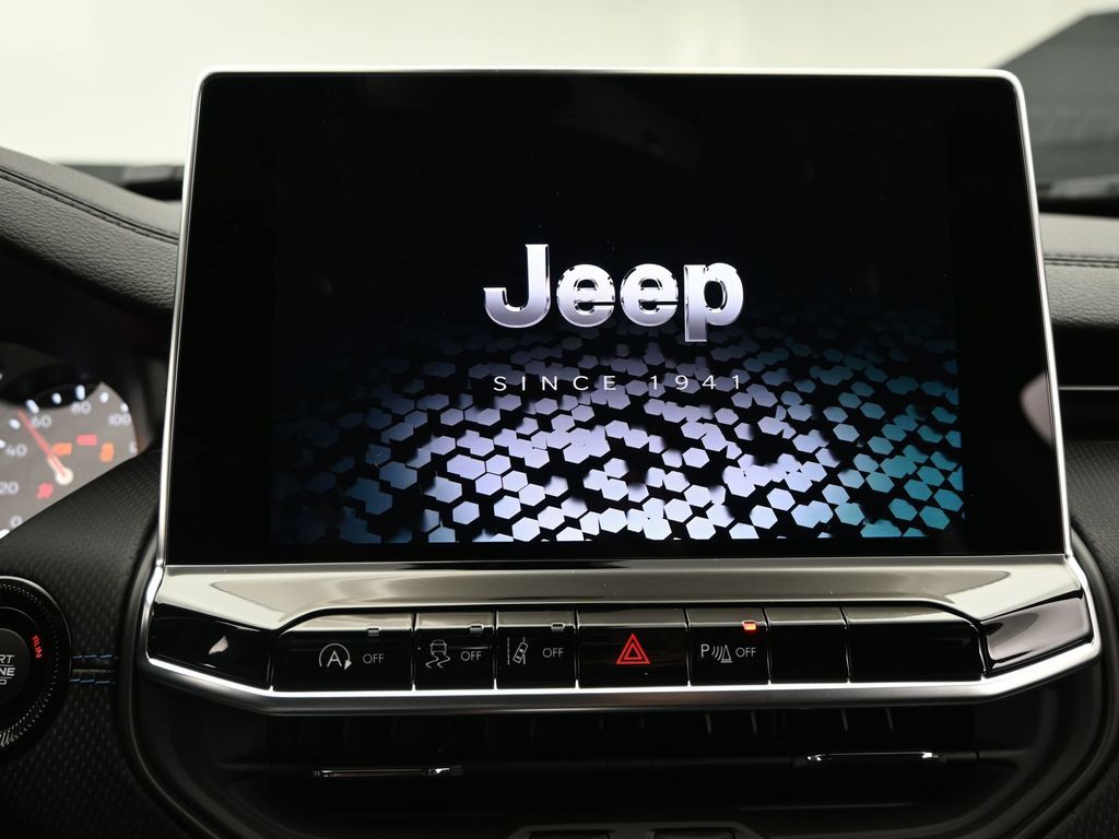 2026 Jeep Compass Limited Altitude photo 14