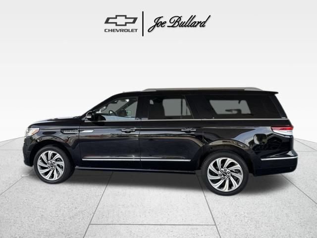 2023 Lincoln Navigator L Reserve photo 5