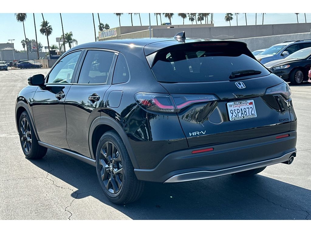 2025 Honda HR-V Sport photo 3