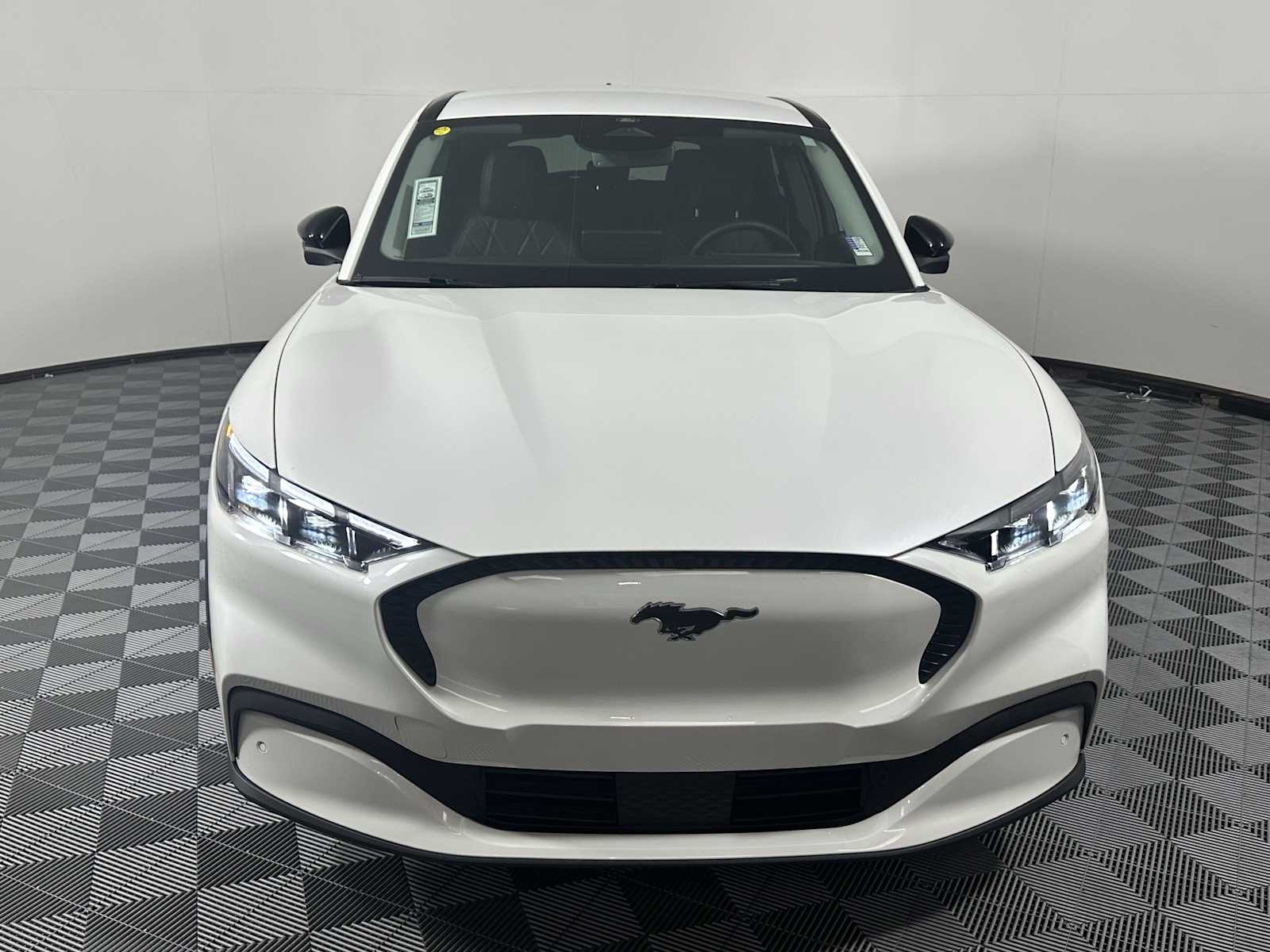 2025 Ford Mustang Mach-E Premium photo 2