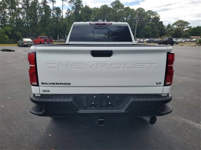 2025 Chevrolet Silverado 3500HD LT photo 5