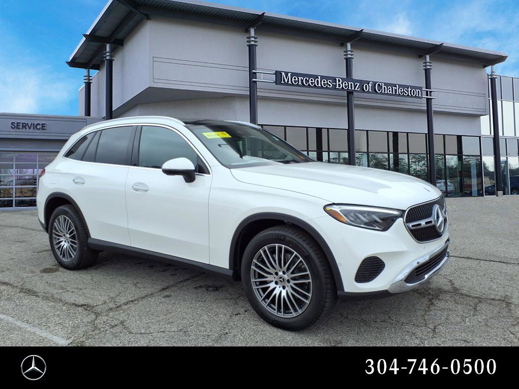 2025 Mercedes-Benz GLC Base's photo