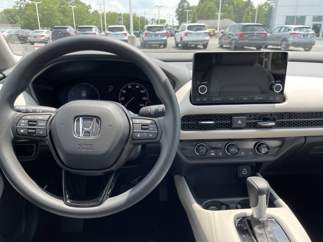 2025 Honda HR-V LX photo 4