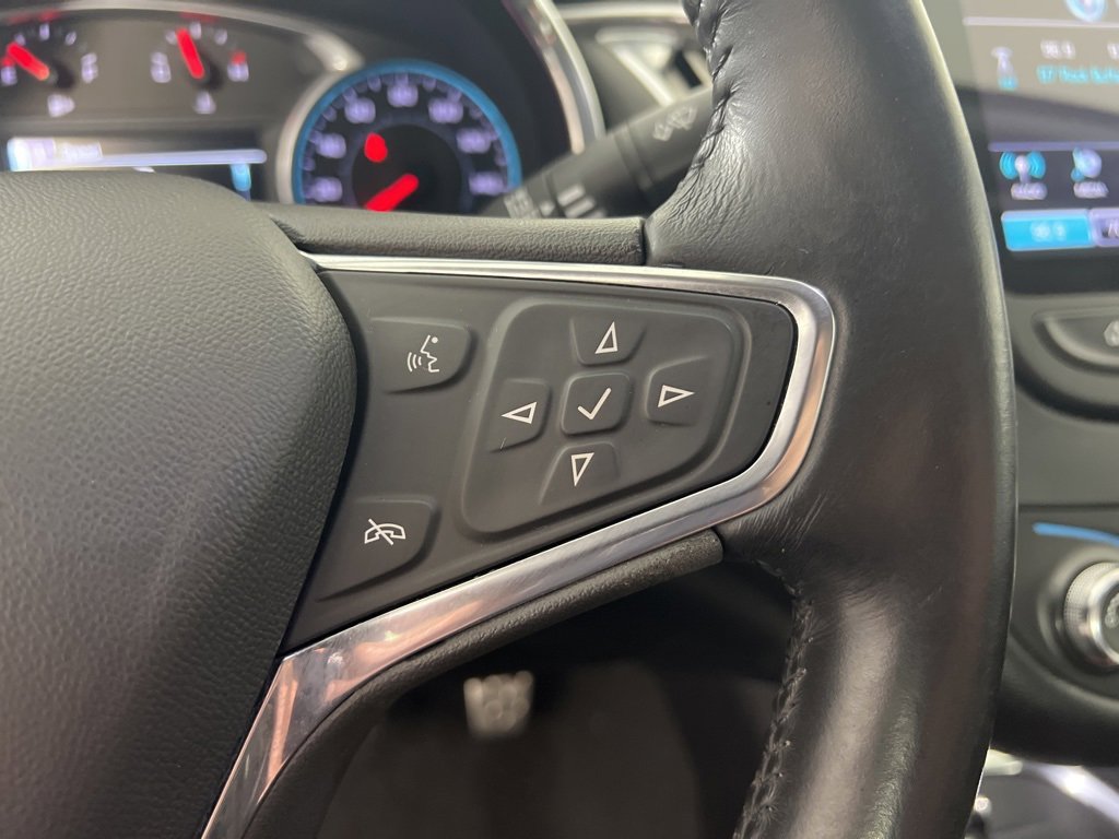 2017 Chevrolet Malibu 1LT photo 9